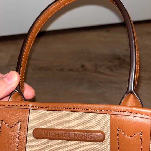 Michael Kors Medium Tote bag - Picture 6 of 8
